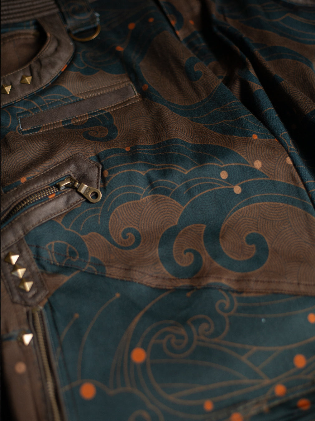 Flying Short Men / Bio Farms Organic Twill / Fake Leather Patches - SHOGUNSEA